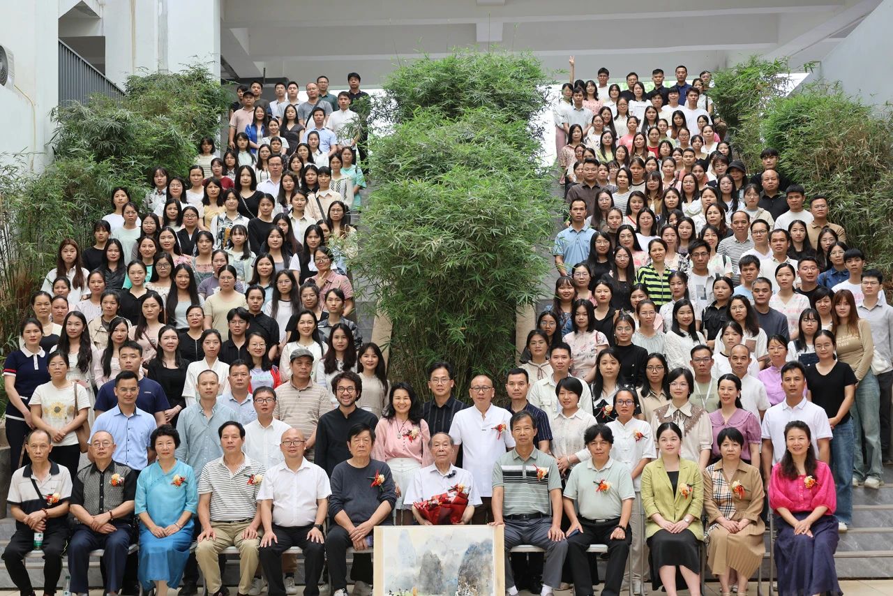 桂平市中小学美术教师水彩画专题培训活动暨大藤峡水彩画社成立仪式在我校顺利举行 丨 乐动登录（中国）科技公司